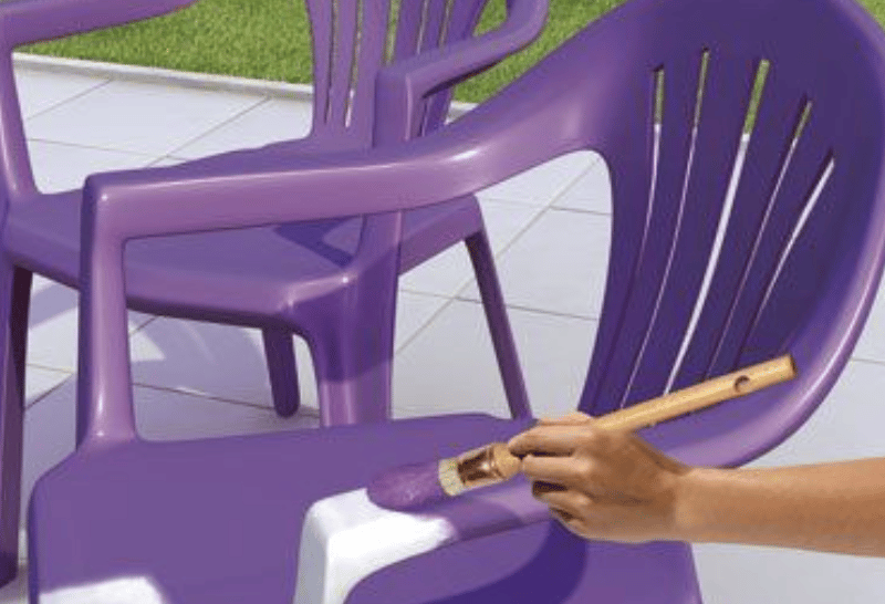 peindre chaise plastique
