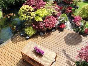 terrasse bois fleurs