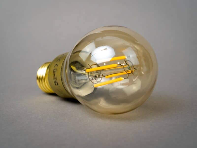 comment changer une ampoule LED intégrée