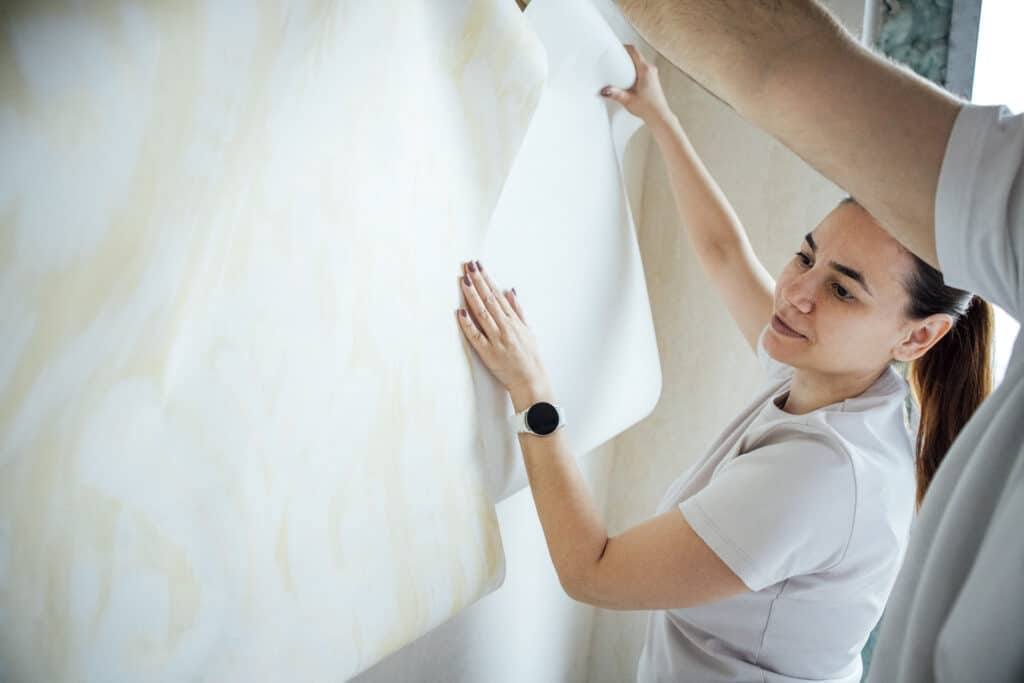 tapisserie vs peinture